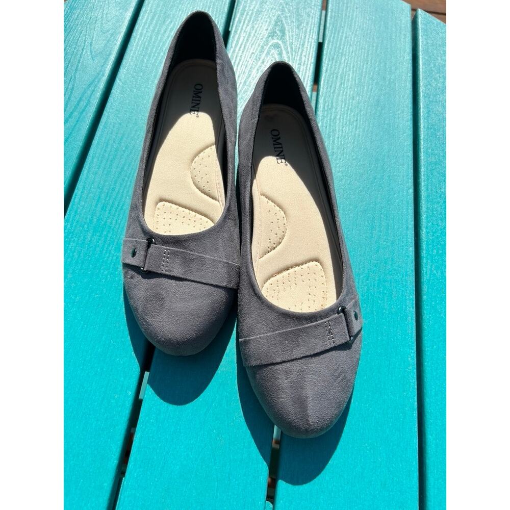 OMINE Grey Suede Ballet Flats Comfort Shoes NWOT Size 8